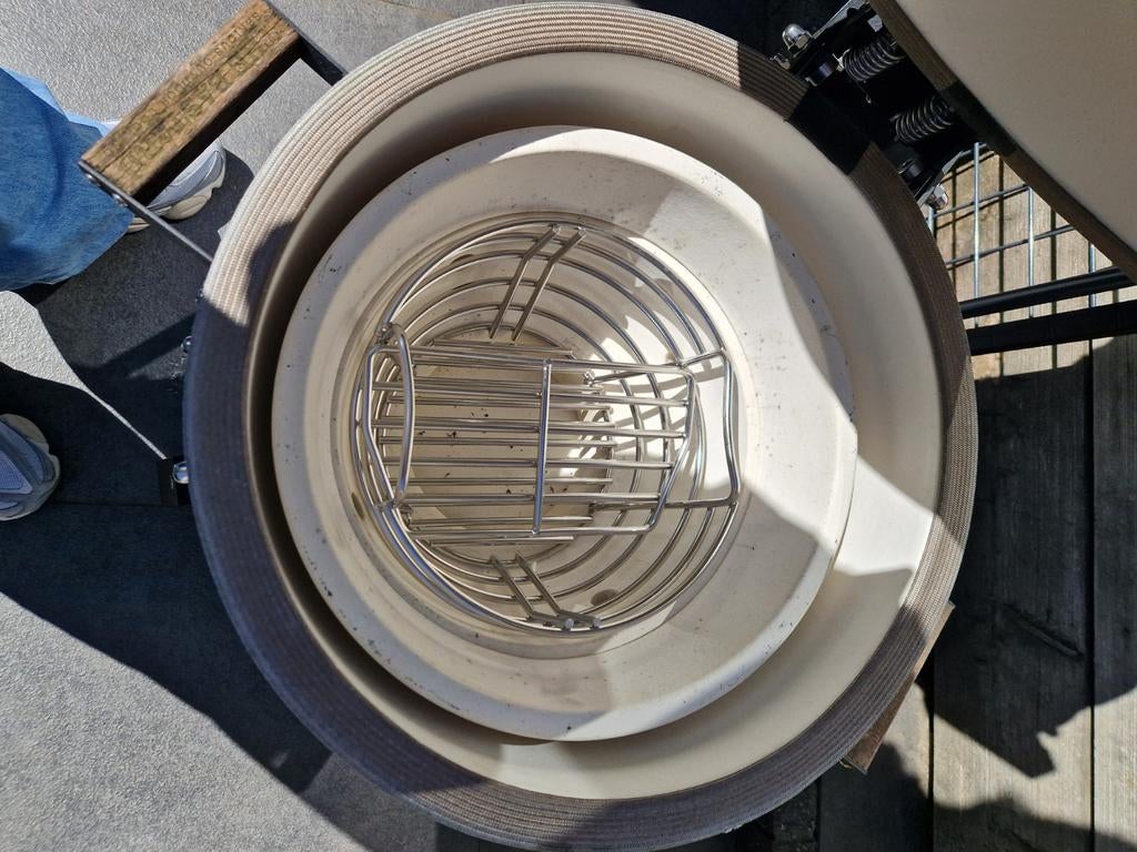 The Bastard Compact Kamado BBQ - Zo goed als nieuw, Ophalen, Zo goed als nieuw, The Bastard