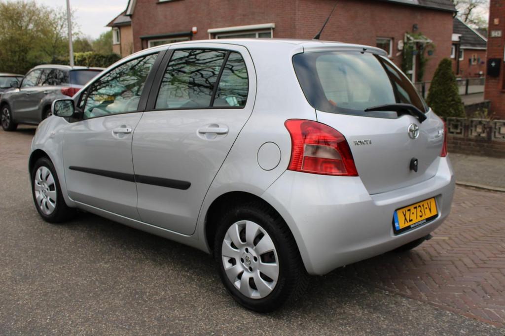 Toyota Yaris 1.3 VVTi Sol MMT, Auto's, Stof, 750 kg, 4 cilinders, Bedrijf