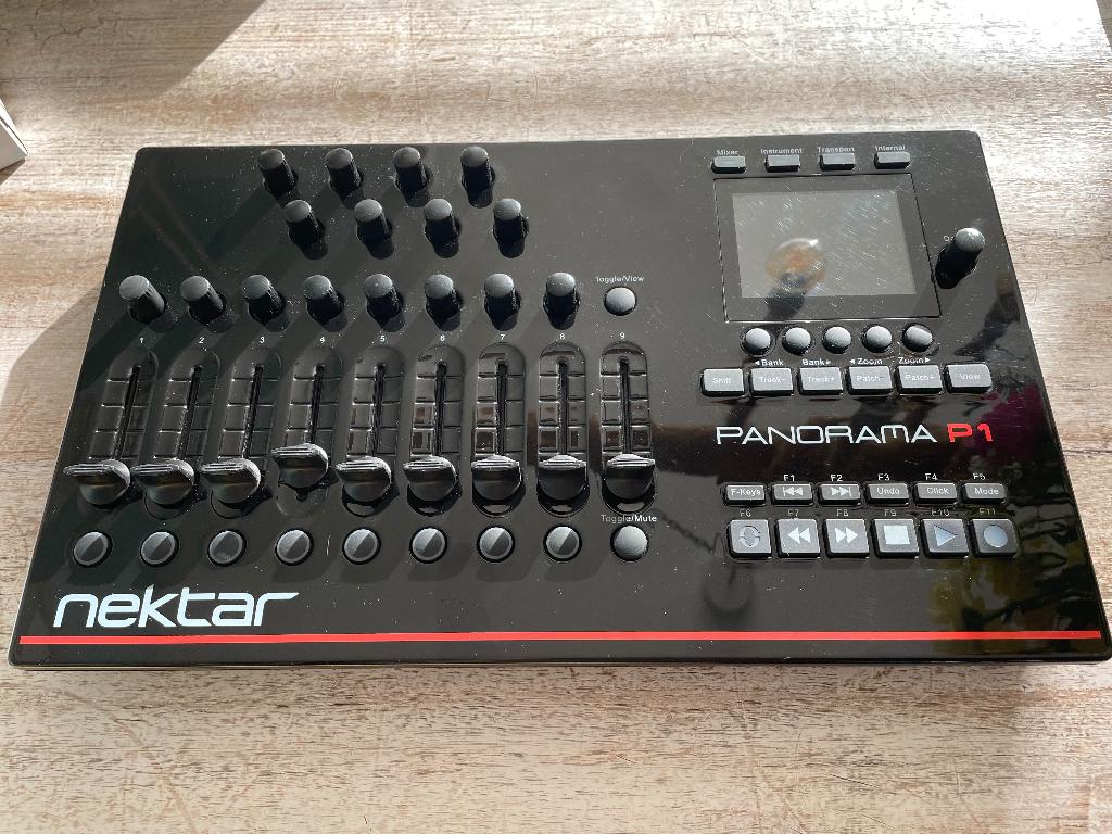 Nektar Panorama P1 midi controller, Ophalen of Verzenden, Gebruikt