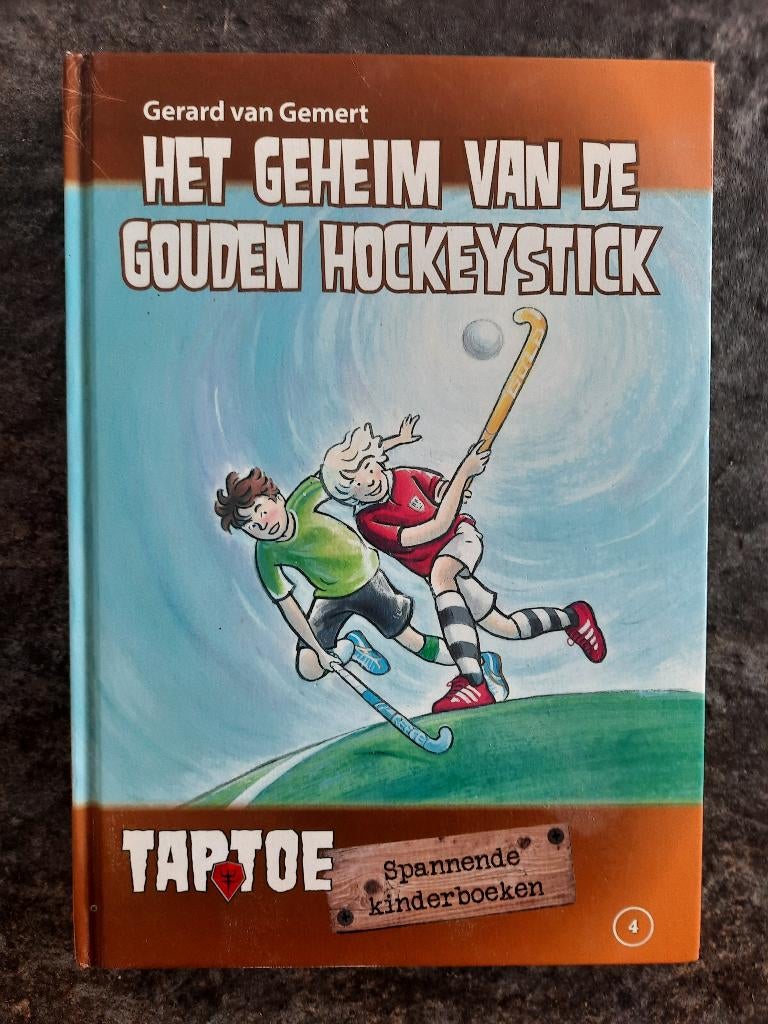 Het geheim van de gouden hockeystick AVI M6, Boeken, Ophalen of Verzenden, Zo goed als nieuw, Fictie algemeen