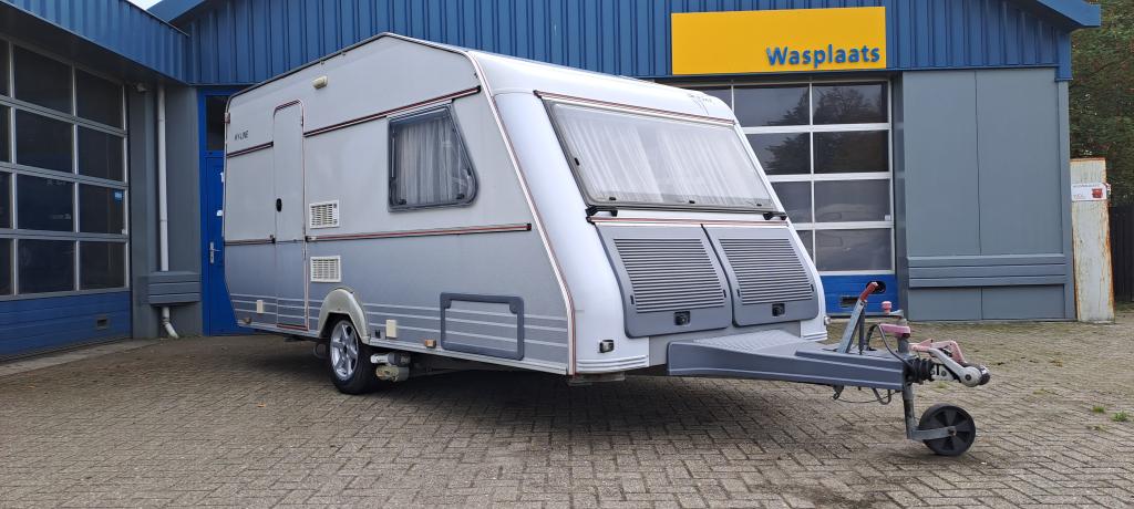 Kip Hy-line, met voortent, luifel en MOVER! (bj 1997), Kip, Bedrijf, Tot en met 3, 6 tot 7 meter