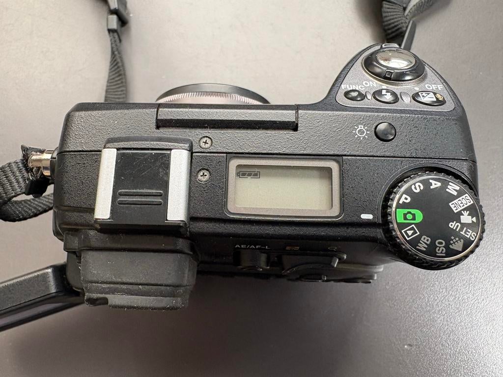 Nikon Coolpix 8400 Digitale Camera - 8.0 Megapixels, Gebruikt, Compact, Ophalen of Verzenden, 4 t/m 7 keer