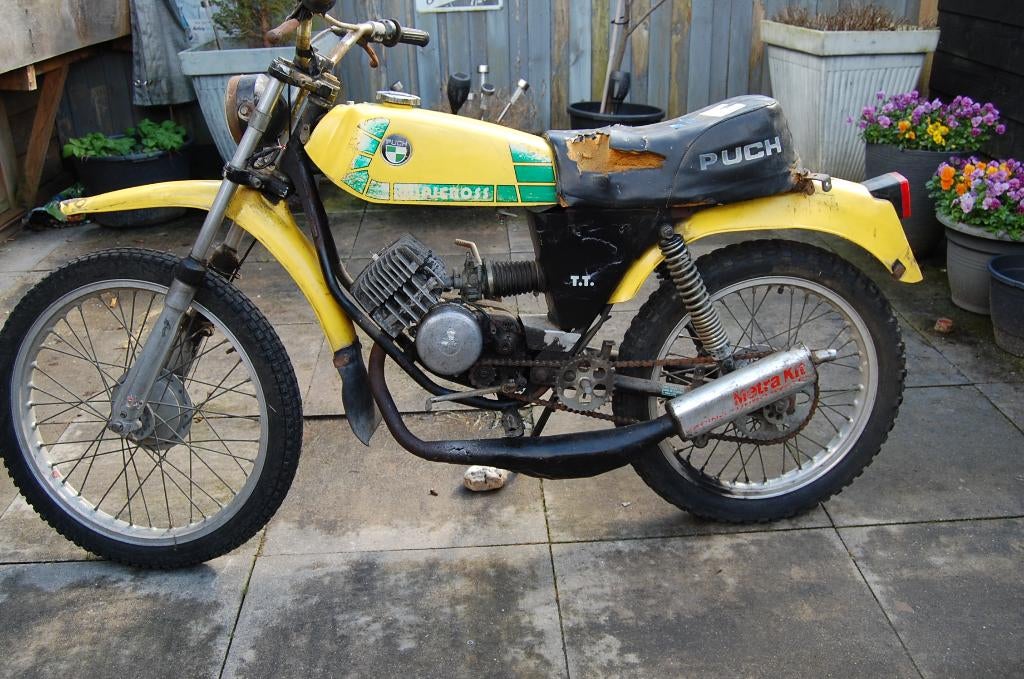 puch minicross, Maximaal 45 km/u, 49 cc, 4 versnellingen, Ophalen