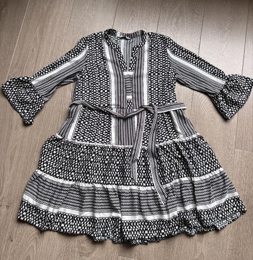 Pigalle by Only zomerjurk in maat M, als nieuw, Kleding | Dames, Jurken, Maat 38/40 (M), Zwart, Pigalle, Ophalen of Verzenden