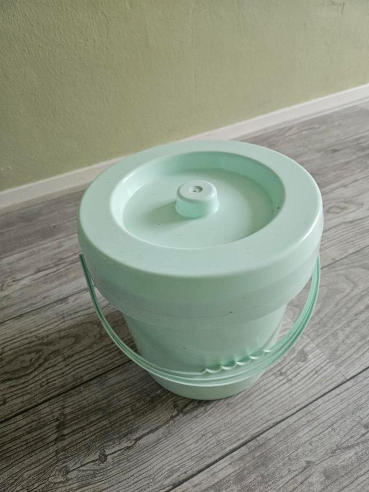 Luieremmer - Mintgroen met deksel en handvat, Kinderen en Baby's, Badjes en Verzorging, Gebruikt, Luieremmer, Overige merken, Standaard