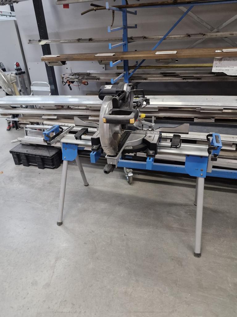 HBM afkortzaag met onderstel, Doe-het-zelf en Verbouw, Gereedschap | Zaagmachines, Ophalen, Gebruikt, 70 mm of meer, Afkortzaag