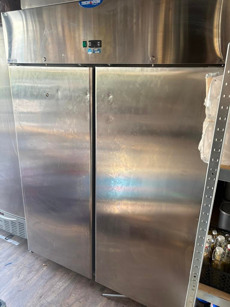 Grote Horeca Koelkast – RVS Dubbele Deur (Professioneel), Ophalen, Koelen en Vriezen