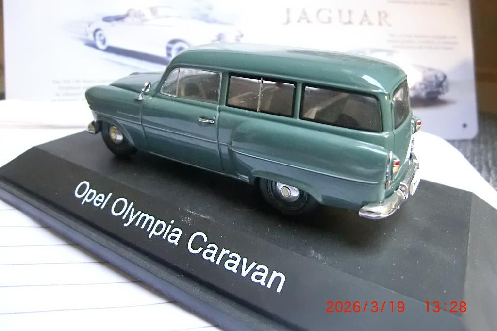 Opel Astra Caravan 04373 - Schuco