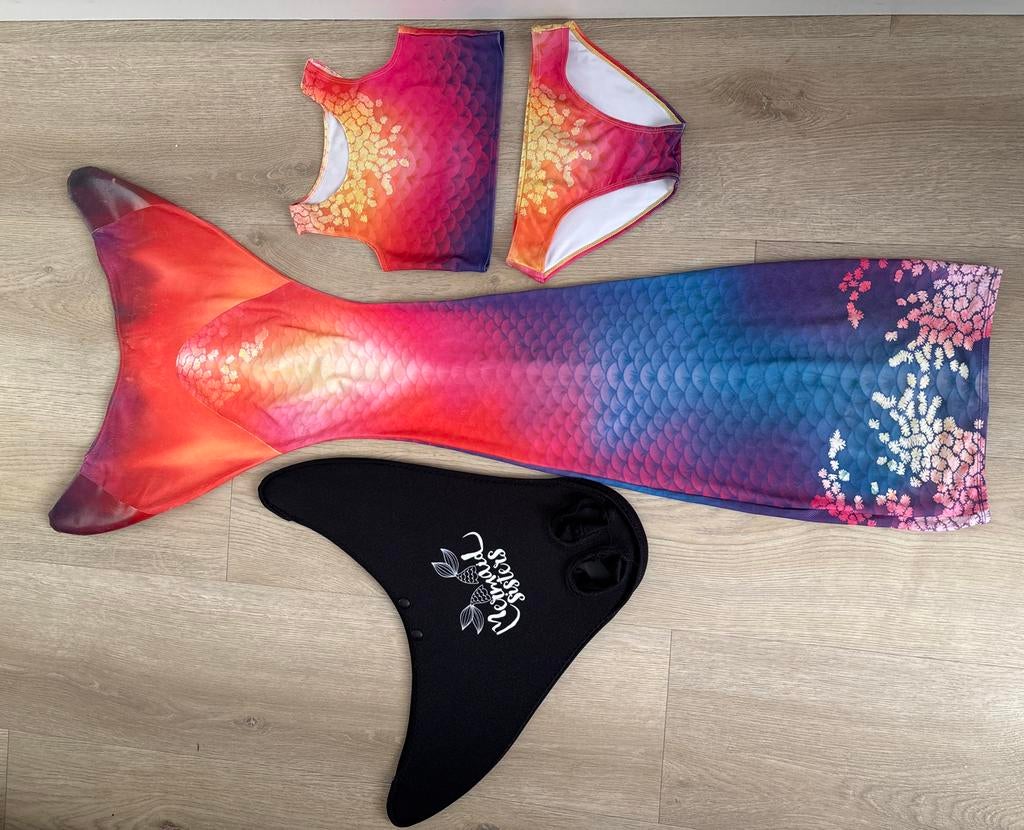 Zeemeerminnenstaart Mermaid Sisters met monovin, Kinderen en Baby's, Kinderkleding | Kinder-zwemkleding, Gebruikt, Meisje, Overige maten