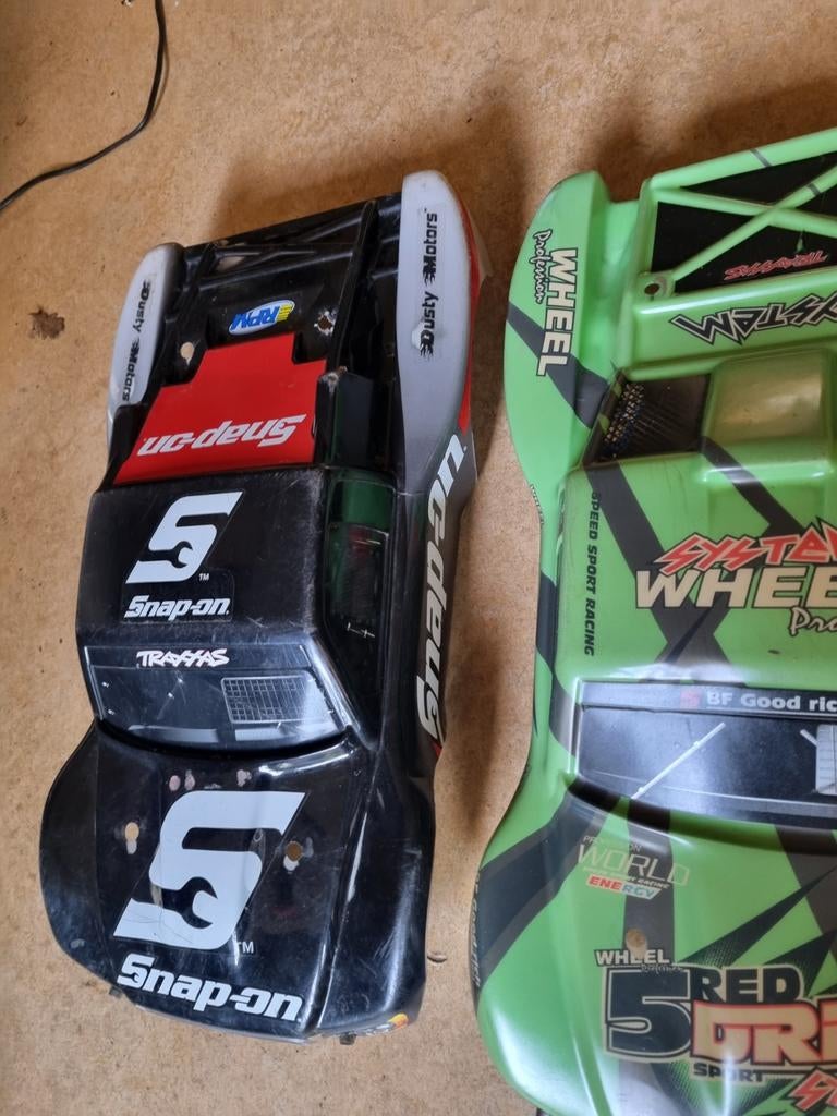 Traxxas slash body.s, Ophalen of Verzenden, Zo goed als nieuw