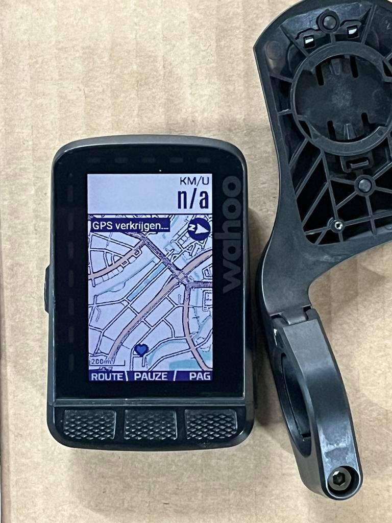 Wahoo ELEMNT ROAM V1 GPS Fietscomputer met Houder, Verzenden, GPS, Gebruikt