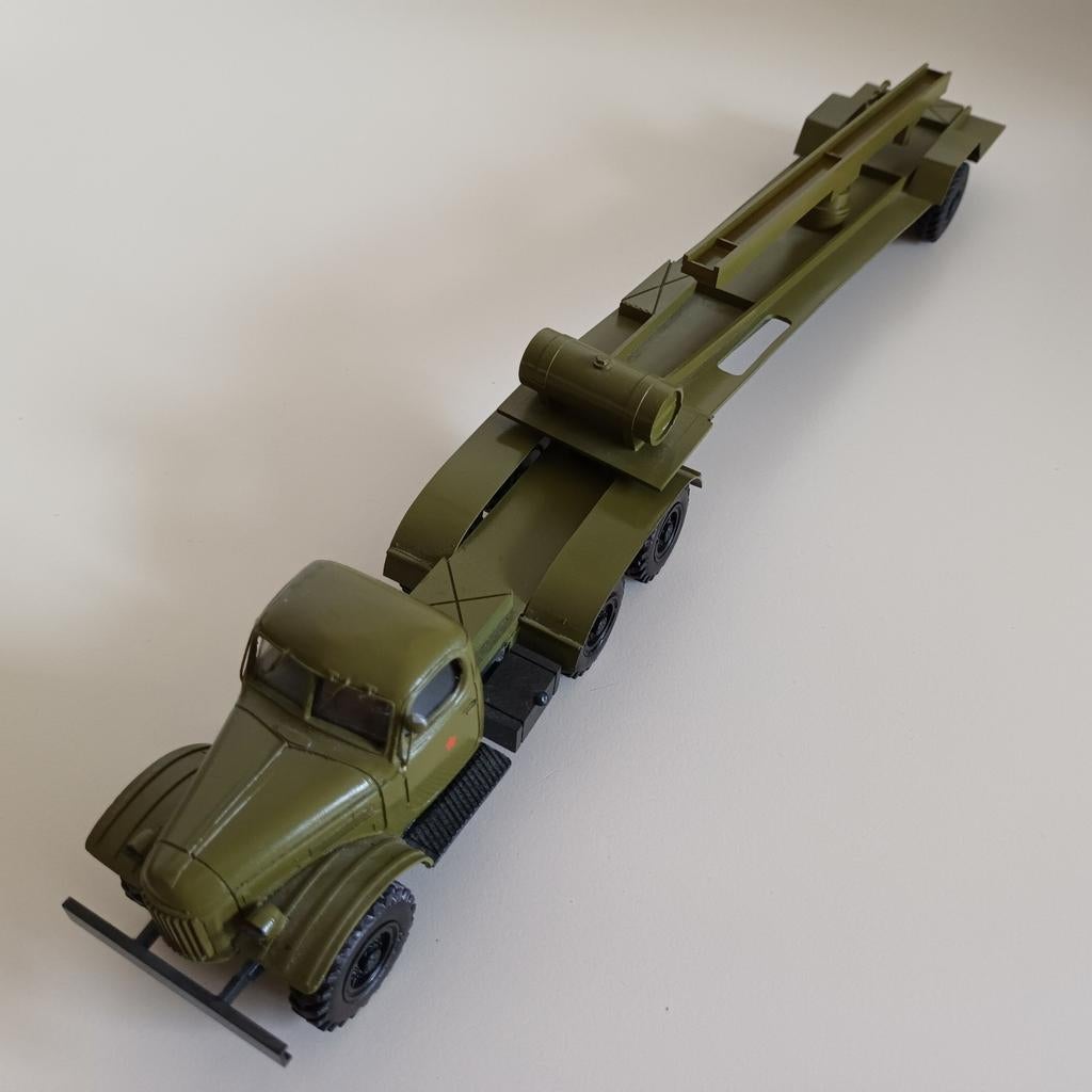 Russische Trailer Raket transport, Verzenden, Nieuw, Bus of Vrachtwagen