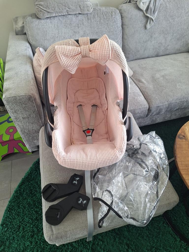 Maxi Cosi met roze hoes, adapters en extra's, Ophalen of Verzenden, Gebruikt, 0 t/m 13 kg, Maxi-Cosi