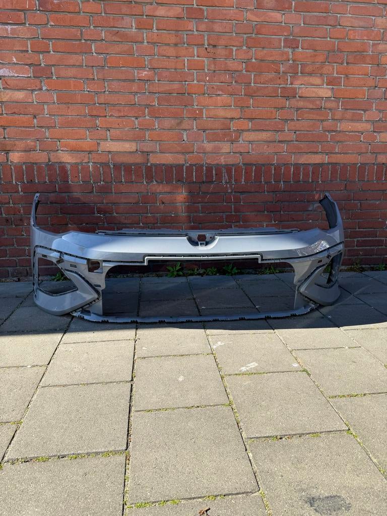 Voorbumper VW Golf 8.5 GTI Clubsport Facelift, Auto-onderdelen, Carrosserie en Plaatwerk, Gebruikt, Ophalen of Verzenden, Bumper