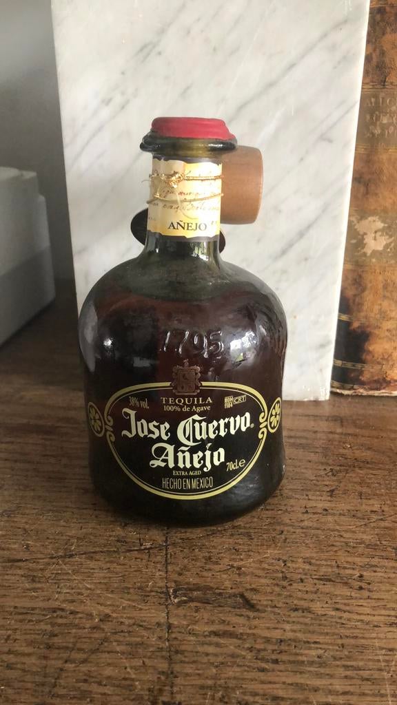 Volle verzamelfles zeer zeldzaam Tequila, Verzamelen, Ophalen of Verzenden, Overige typen