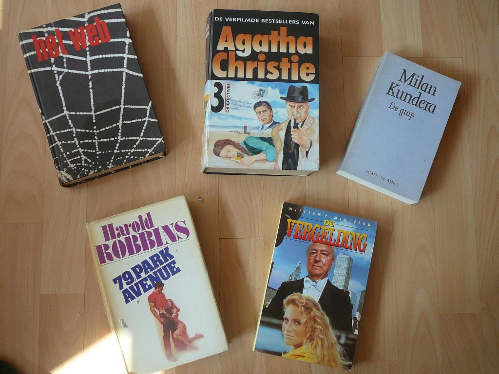 Div. Romans, o.a. Agatha christie, Ophalen of Verzenden