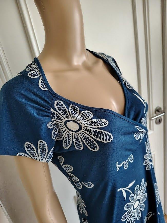 kleedje van king louie, Verzenden, Zwart, Zo goed als nieuw, Maat 36 (S)