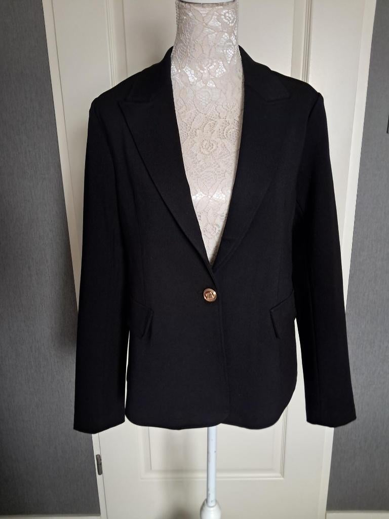 Jasje Nikkie Maat : 40 Kleur : Zwart Jasje van €129.-, Maat 38/40 (M), Zwart, Nieuw, Ophalen of Verzenden