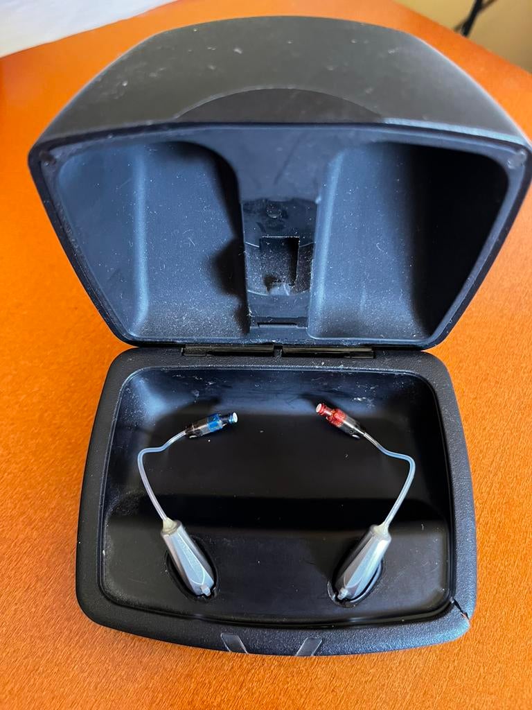 Hoortoestellen, Diversen, Verpleegmiddelen, Zo goed als nieuw, Ophalen