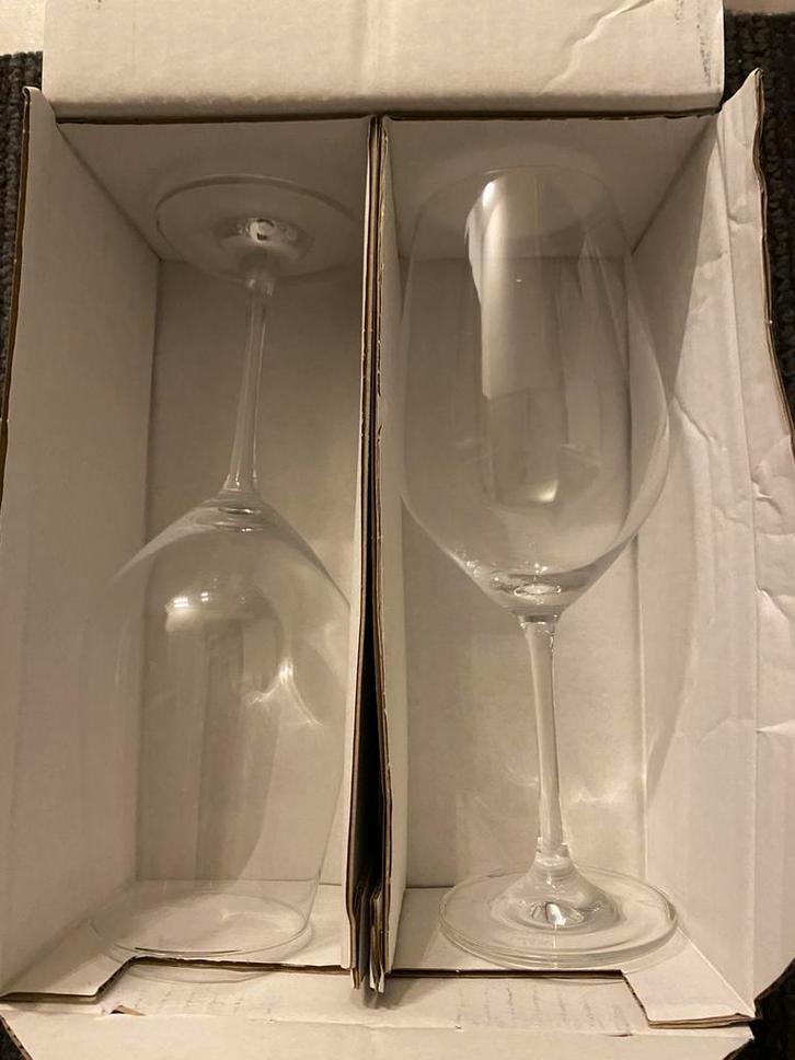 Wijnglazen + wijnkaraf van Schott Zwiesel, Huis en Inrichting, Keuken | Servies, Zo goed als nieuw, Glas of Glazen, Overige stijlen