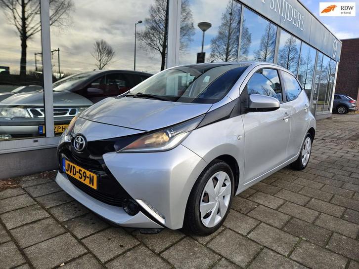 Toyota Aygo 1.0 VVT-i x-play, Auto's, Toyota, Te koop, Aygo, ABS, Achteruitrijcamera, Airbags, Airconditioning, Centrale vergrendeling
