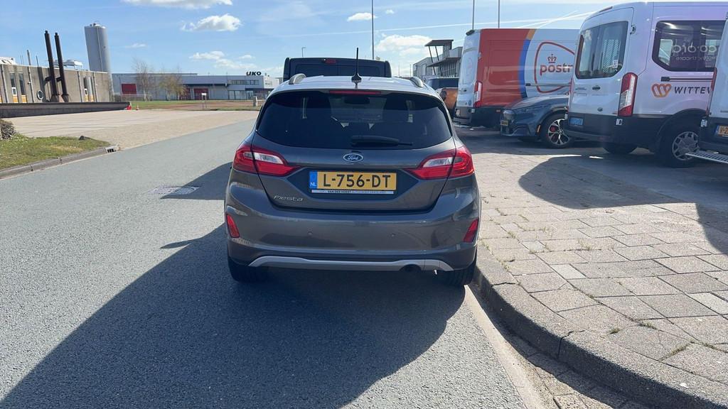 Ford Fiesta 1.0 EcoBoost Titanium 100pk | Cruise Controle |, Auto's, Ford, Voorwielaandrijving, 1141 kg, Gebruikt, 620 kg