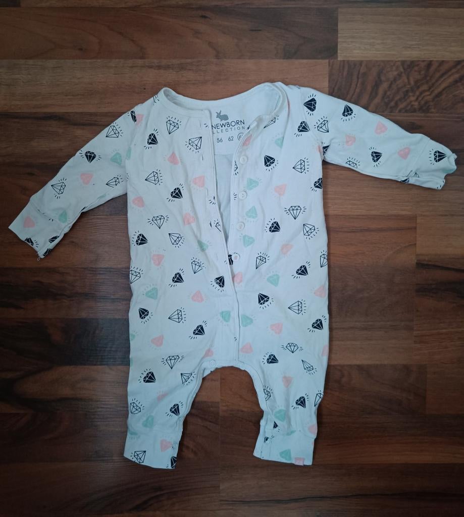Boxpakje maat 68 met knoopjes, zonder voetjes, Ophalen, Jongetje of Meisje, Zo goed als nieuw, Hema