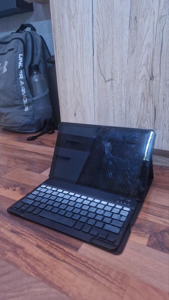 Samsung Galaxy Tab A (2018) SM-T590 met gebarsten scherm, 10 inch, 32 GB, Ophalen of Verzenden, Samsung