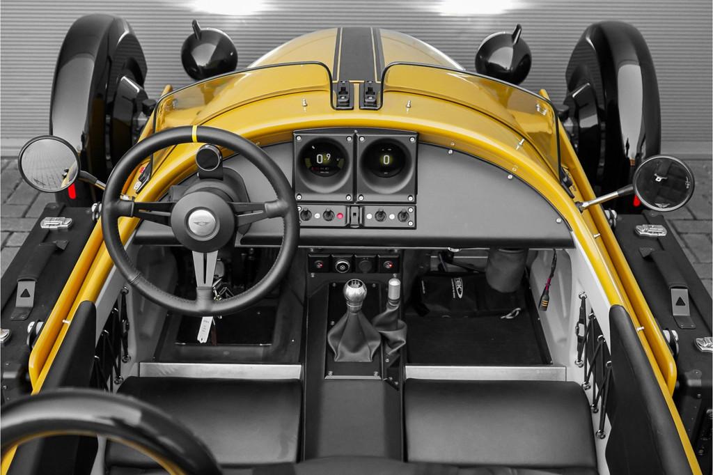 Morgan Super 3 Full Options Luggage Racks Ori NL (bj 2022), Auto's, 12 maanden, 1497 cc, Gebruikt, Overige kleuren