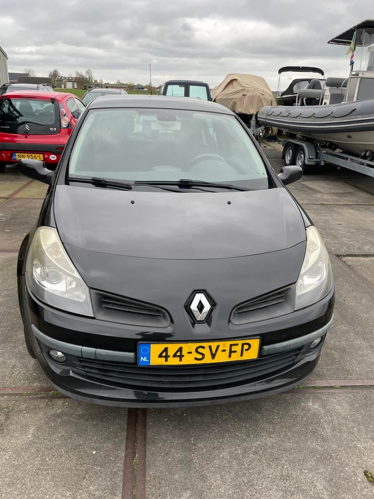 Renault Clio 1.4 16V 72KW 3-DRS E4 2006 Zwart, Voorwielaandrijving, 4 cilinders, Handgeschakeld, 1110 kg