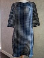 Mooie jurk, Susskind! z.g.a.n., Kleding | Dames, Maat 42/44 (L), Ophalen of Verzenden, Zo goed als nieuw, Knielengte