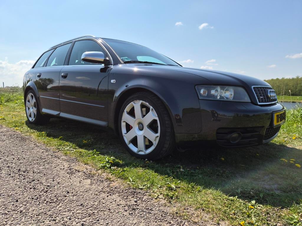 Audi S4 Avant 4.2 V8 Handgeschakeld Origineel NL, Auto's, Audi, Automatische klimaatregeling, Alcantara, Zwart, Origineel Nederlands