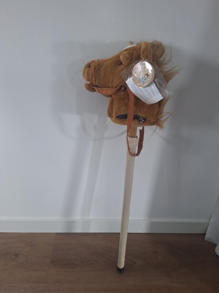 Nieuw paard op stok met geluid - Tender Toys, Ophalen, Nieuw, Jongen of Meisje