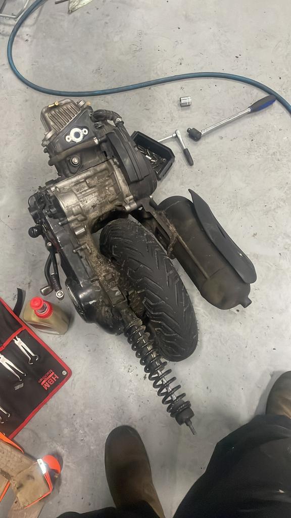 50cc blok met nieuwe cilinder 4 takt 2v, Ophalen, Zo goed als nieuw, Blok