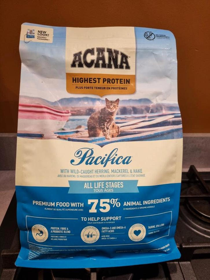 Premium kattenbrokjes van Acana Pacifica. Dichte zak., Dieren en Toebehoren, Dierenvoeding, Kat, Ophalen