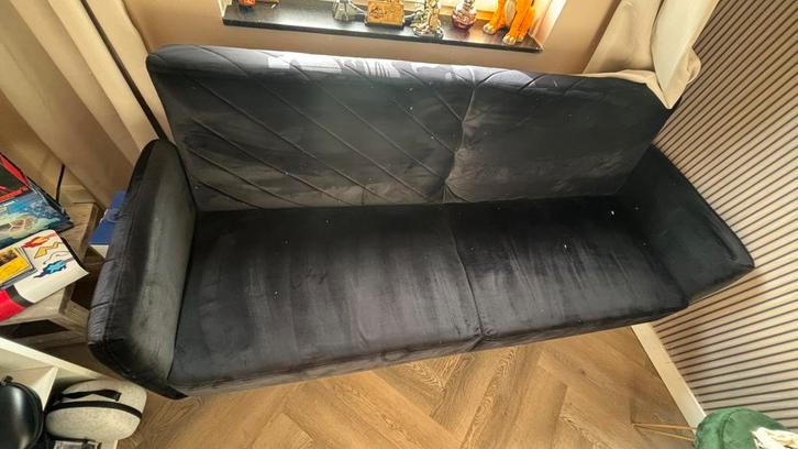 Slaapbank velvet zwart, Huis en Inrichting, Slaapkamer | Slaapbanken, Zo goed als nieuw, 140 cm, Tweepersoons, Zwart, Ophalen