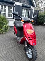 Rode typhoon 50 cc alles orgineel, Fietsen en Brommers, Scooters | Piaggio, Tweetakt, Overige modellen, Maximaal 45 km/u, Ophalen of Verzenden