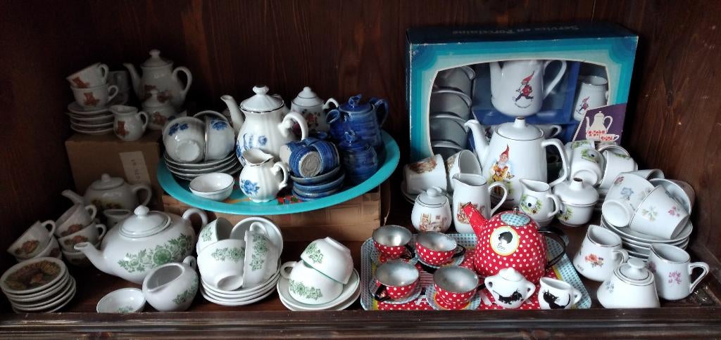 Kinder/poppen serviezen, Antiek en Kunst, Antiek | Speelgoed, Ophalen