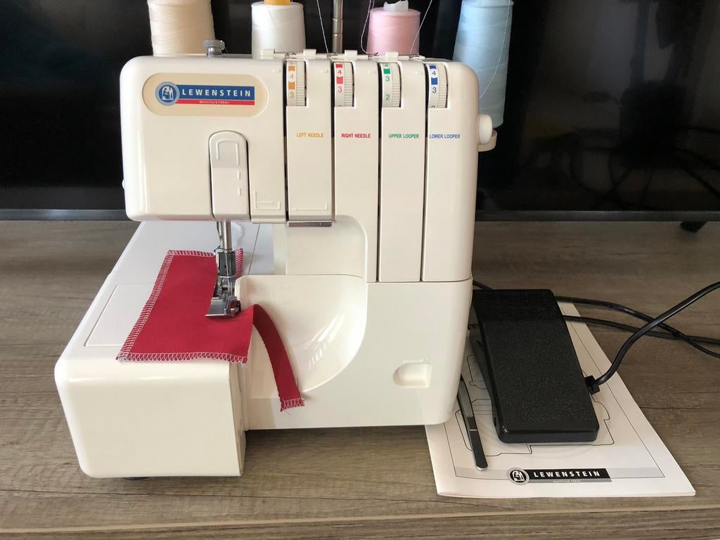 lewenstein multilock 700de werk goed, Ophalen of Verzenden, Zo goed als nieuw, Lockmachine, Lewenstein