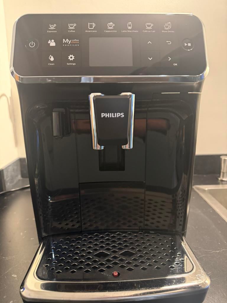 Philips EP4300 LatteGo - Nieuwe Onderhoudsbeurt, Witgoed en Apparatuur, Koffiezetapparaten, Gebruikt, Koffiemachine, Ophalen of Verzenden
