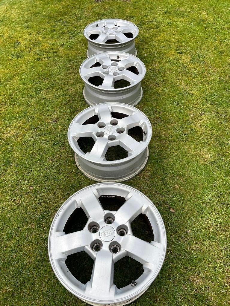 Kia lichtmetalen velgen 16 inch zonder banden (Sportage II), Ophalen, Gebruikt, Kia