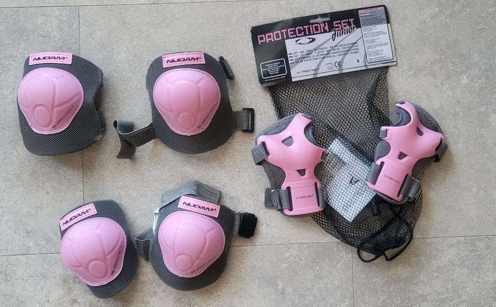 Nijdam Junior skeeler bescherming Mt S  (28-31) schoenmaat, Gebruikt, Kinderen, Bescherming, Ophalen