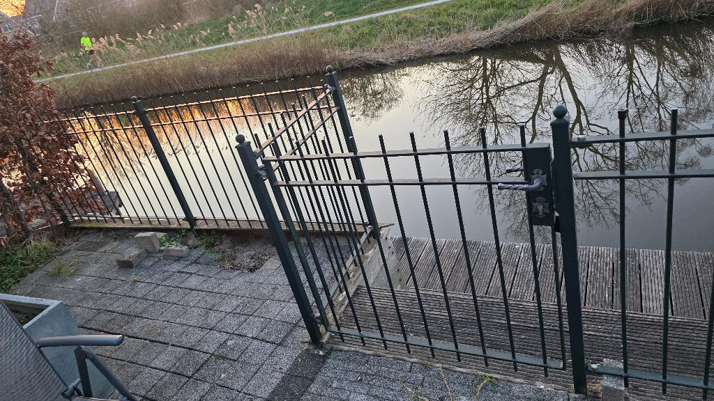 14 meter Metalen hekwerk sierhekwerk tuinhek groen met deur, Ophalen, Met poort, Gebruikt, Sierhekwerk