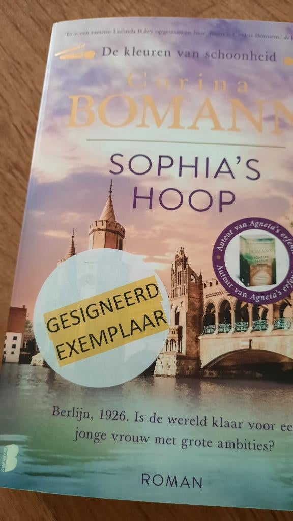 Corina Bomann GESIGNEERD  Sophia reeks, Boeken, Ophalen, Zo goed als nieuw, Corina Bomann, Nederland