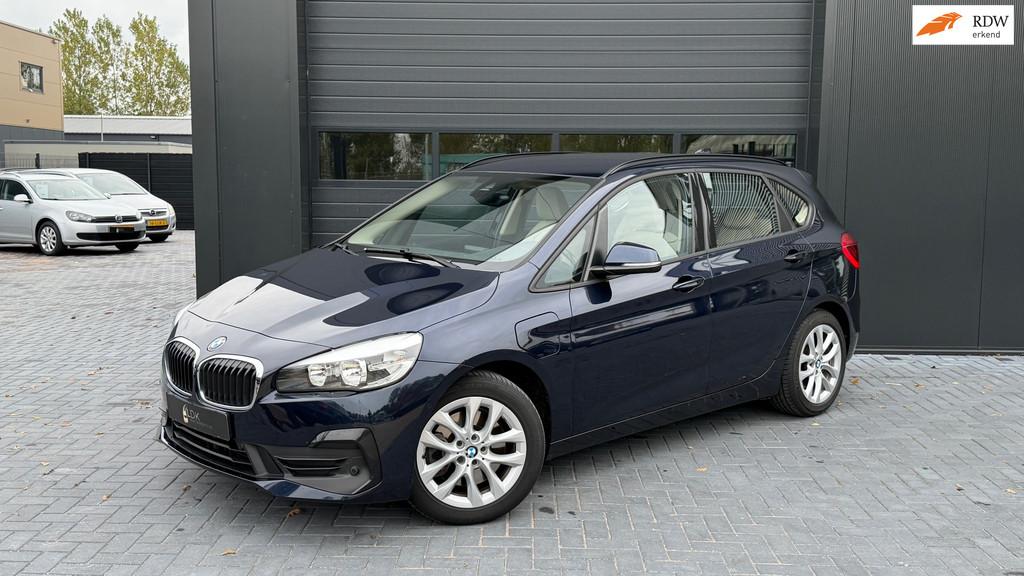 BMW 2-serie Active Tourer 225xe iPerformance High Executive, Auto's, BMW, Automaat, 8 kWh, 136 pk, Gebruikt