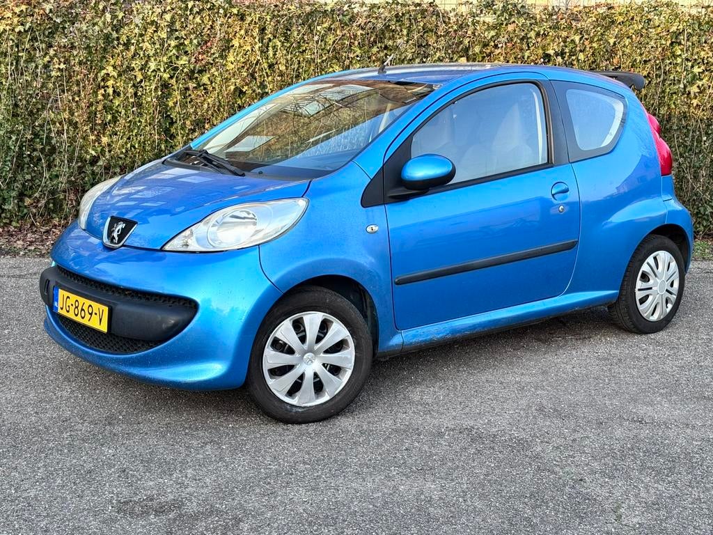 Peugeot 107 1.0 12V 3DR 2006 Blauw, Auto's, Voorwielaandrijving, 765 kg, 68 pk, Handgeschakeld