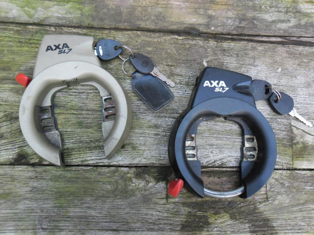 2 Axa fietssloten ringslot, Fietsen en Brommers, Fietsaccessoires | Fietssloten, Ophalen of Verzenden, Zo goed als nieuw, Ringslot