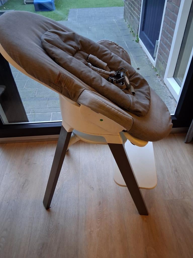 Stokke Steps Stoel met Babybouncer en Babyset (2 kleuren), Kinderen en Baby's, Kinderstoelen, Meegroeistoel, Ophalen