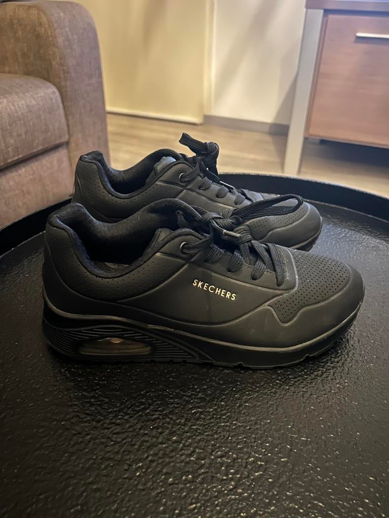 Skechers, Kleding | Dames, Schoenen, Ophalen of Verzenden, Zo goed als nieuw, Zwart, Sneakers of Gympen