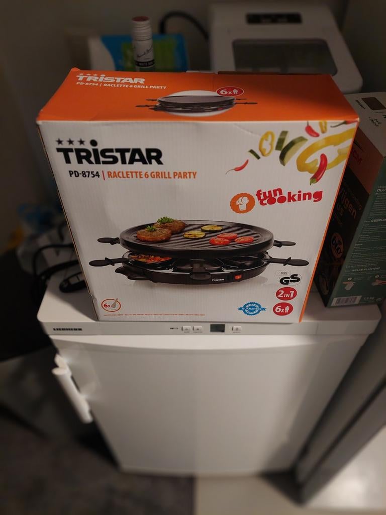 Tristar Raclette 6 Grill Party - Nieuw in doos, Witgoed en Apparatuur, Gourmetstellen, Ophalen, Nieuw, 4 t/m 7 personen